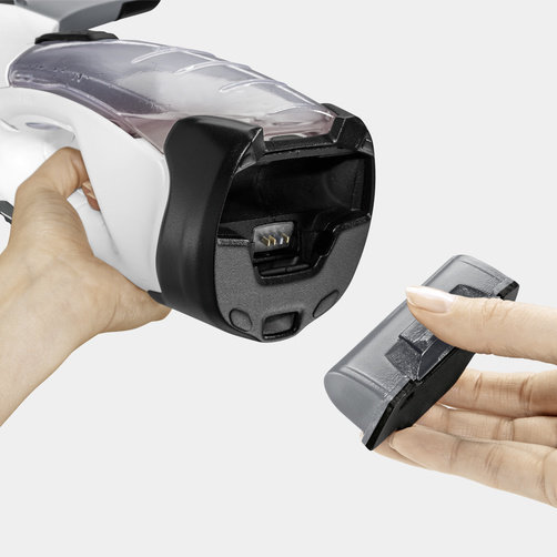 Łatwy demontaż akumulatora np. do ładowania lub wymiany